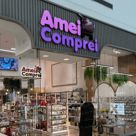 Logo da loja amei casa