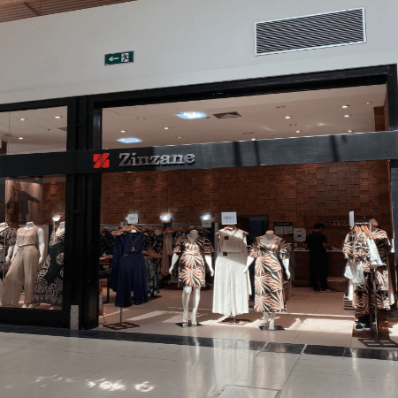 Imagem de interna da loja zinzane